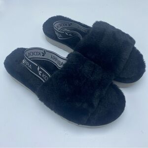 Kookaburra UGG Fuzzy Black Slide Back-strap Slipper Size 9 Style 1116914